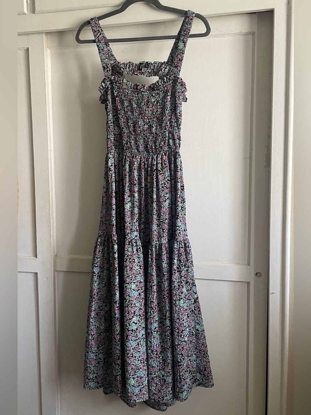 Pre-Owned. Vero Moda Mollie Sleeveless Midi Dress. Great Condition. - Picture 15 of 16
